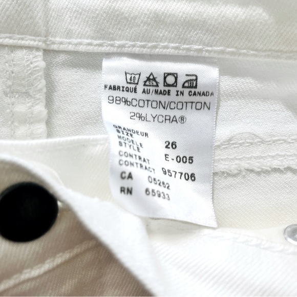 NWOT Barneys New York CO-OP Low Waisted Bootleg Jeans - Size 26 - Picture 2 of 4